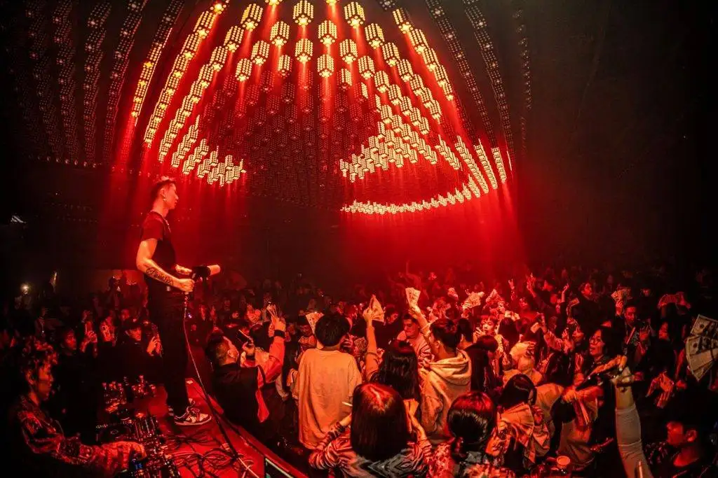 玉米灯案例图-1024x683